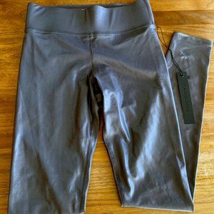 NWT Carbon38 gray Takara Shine full leggings